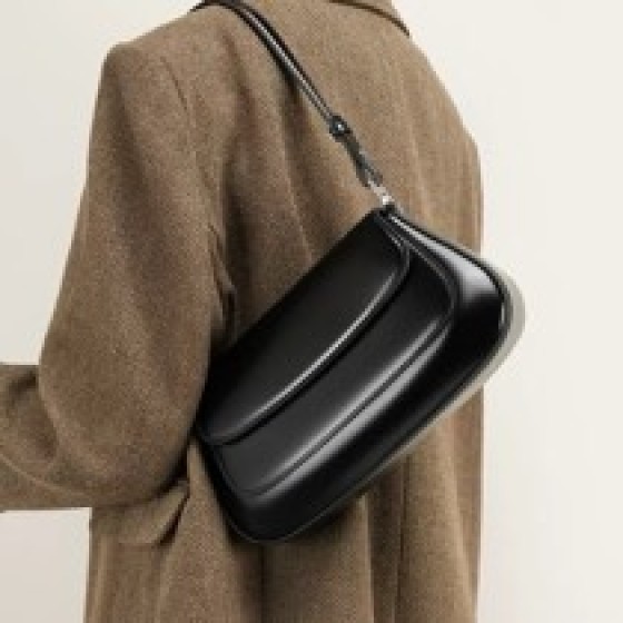 Trendy women's crossbody bag, genuine leather, high-end style, fashionable and versatile, single shoulder bag, underarm saddle bag